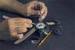 高珀富斯手表偷停怎么解决（精准维修指南与日常保养技巧）