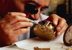 高珀富斯手表怎么调整日历