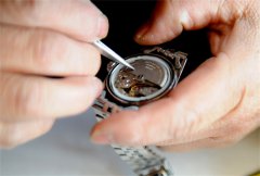 高珀富斯手表表盘有划痕处理方法深度解析